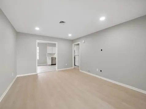 9347 Clearway Drive Houston TX 77033