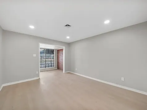 9347 Clearway Drive Houston TX 77033