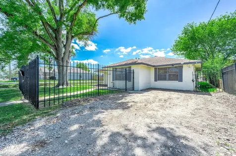 4356 #A Phlox Street Houston TX 77051
