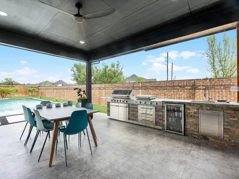 32002 Crested Knoll Court Fulshear TX 77441