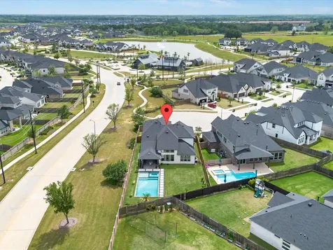 32002 Crested Knoll Court Fulshear TX 77441
