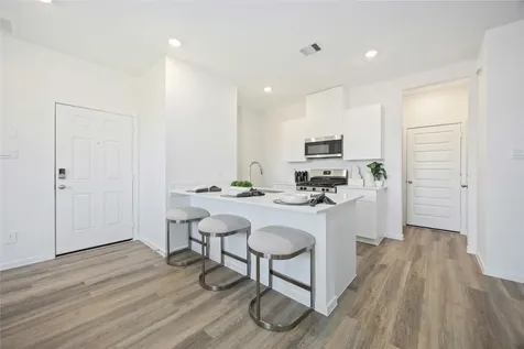 5930 Manning Oaks Street Houston TX 77091