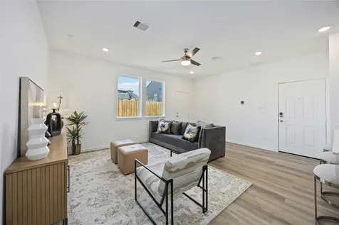 5930 Manning Oaks Street Houston TX 77091