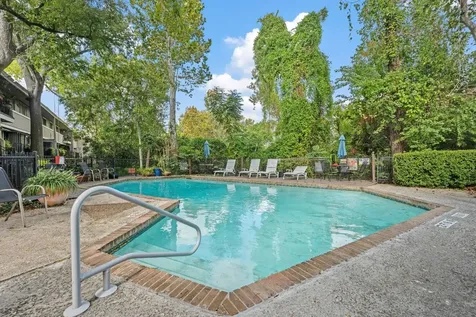 642 S Ripple Creek Drive 642 Houston TX 77057