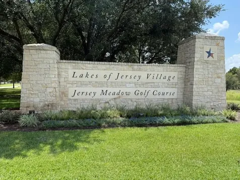 104 Cherry Hills Drive Jersey Village TX 77064