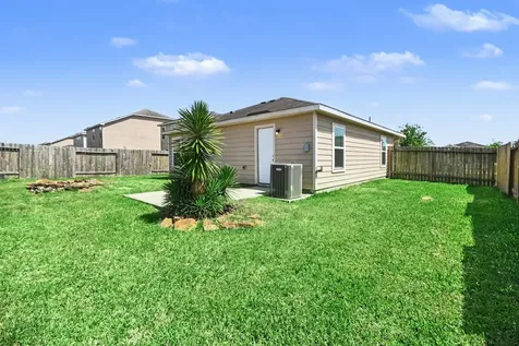 5835 Golden Cove Road Cove TX 77523