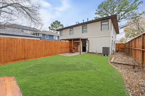 2105 Sheridan Street Houston TX 77030
