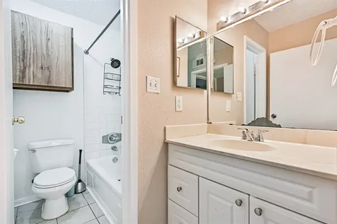260 El Dorado Boulevard 2008 Houston TX 77598