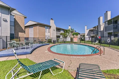 260 El Dorado Boulevard 2008 Houston TX 77598