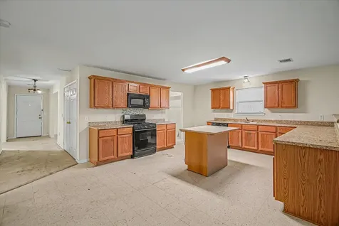 104 Macarthur Street Baytown TX 77520