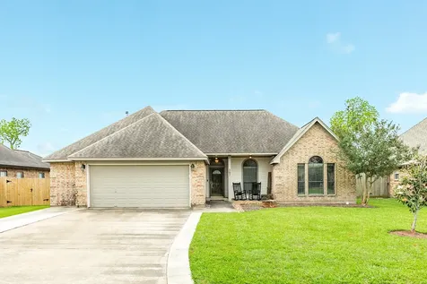 207 Hancock Street Clute TX 77531