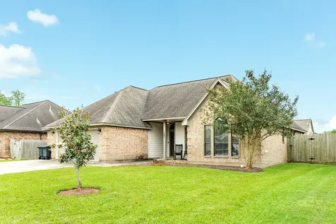 207 Hancock Street Clute TX 77531