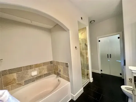 1901 Post Oak Boulevard 3215 Houston TX 77056