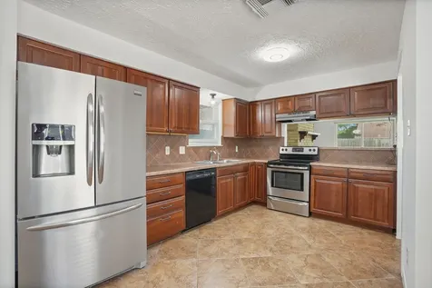 9731 Shell Rock Road La Porte TX 77571