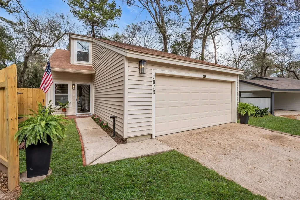 1810 N Red Cedar Circle The Woodlands TX 77380