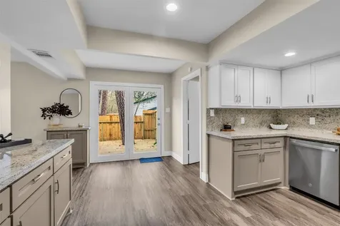 1810 N Red Cedar Circle The Woodlands TX 77380