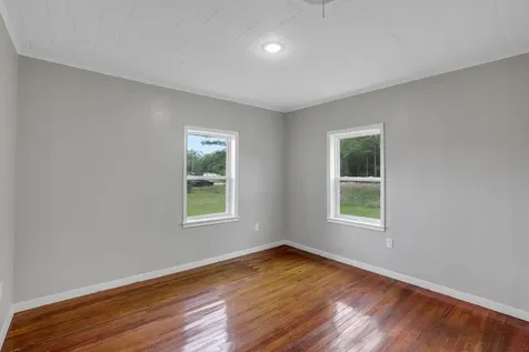 440 County Road 2048 Hull TX 77564
