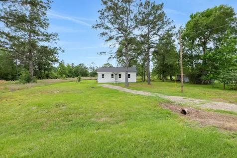440 County Road 2048 Hull TX 77564