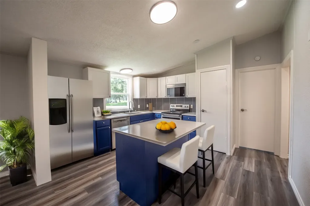 215 Shady Oaks Street Somerville TX 77879