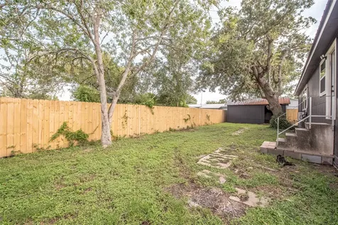 215 Shady Oaks Street Somerville TX 77879