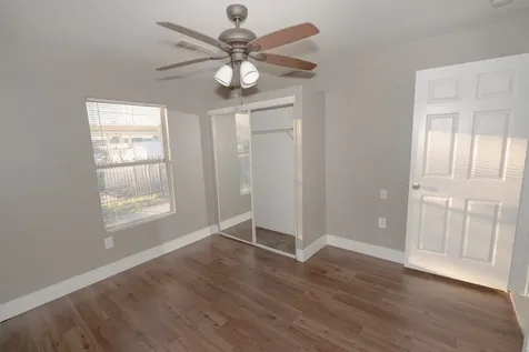 4826 Bristol Street Houston TX 77009