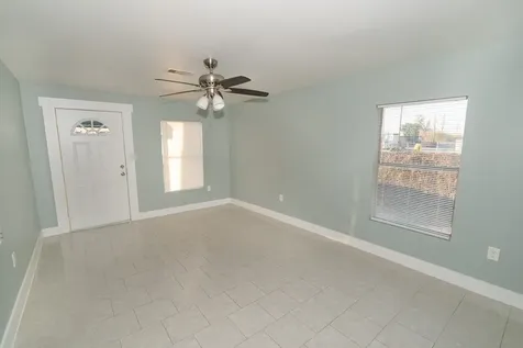 4826 Bristol Street Houston TX 77009