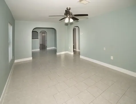 4826 Bristol Street Houston TX 77009