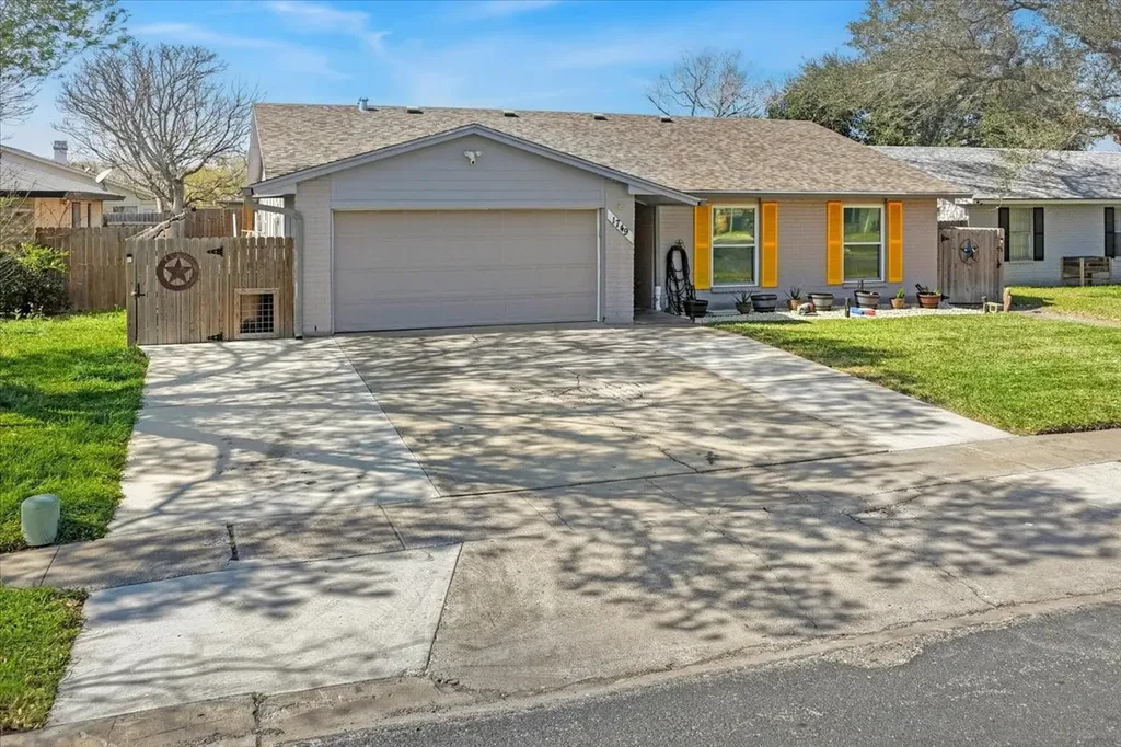 1749 Dawn Breeze Drive Corpus Christi TX 78412