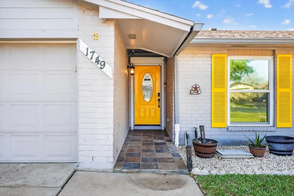 1749 Dawn Breeze Drive Corpus Christi TX 78412