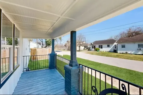 3241 Reeves Street Houston TX 77004