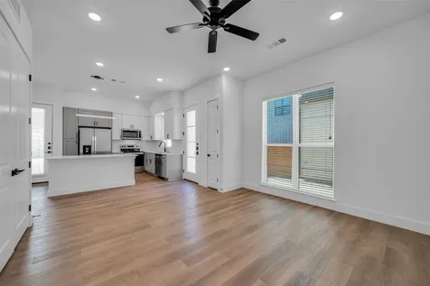 1601-435 Mustang Drive Marble Falls TX 78654