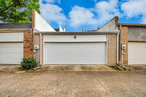 1734 S Gessner Road Houston TX 77063