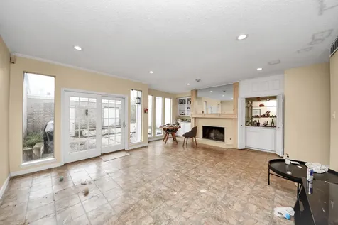 1734 S Gessner Road Houston TX 77063