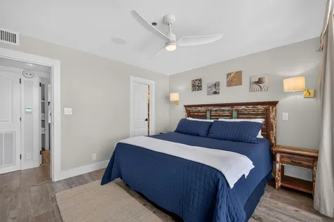 5220 Seawall Boulevard 1532 Galveston TX 77551