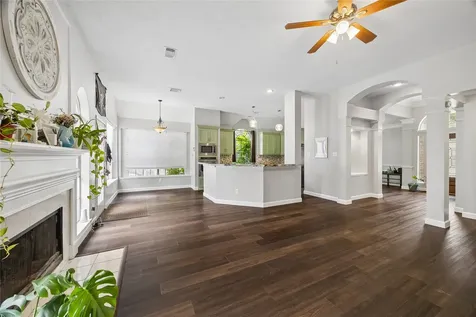 9110 Rhapsody Lane Houston TX 77040