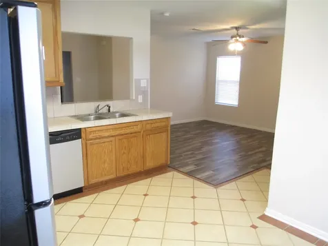1430 Ave Q 12 Santa Fe TX 77510