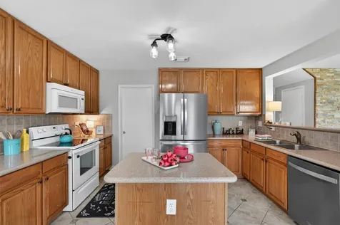 17111 Kemble Creek Drive Houston TX 77084