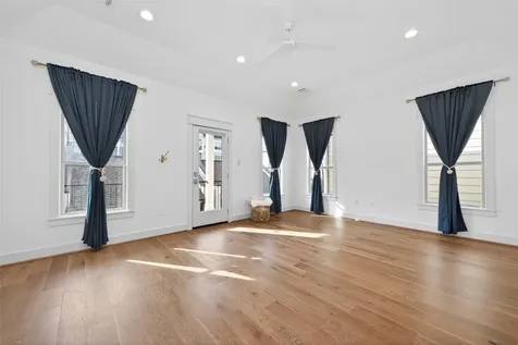 515 W 25th Street Houston TX 77008