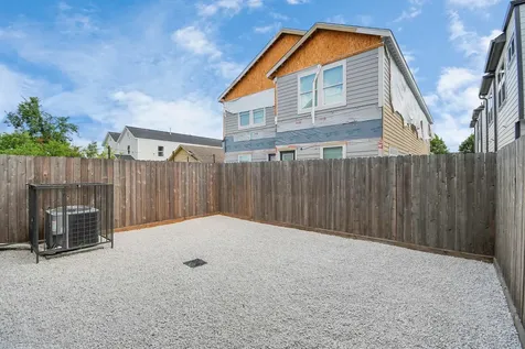 4709 Oats Street Houston TX 77020
