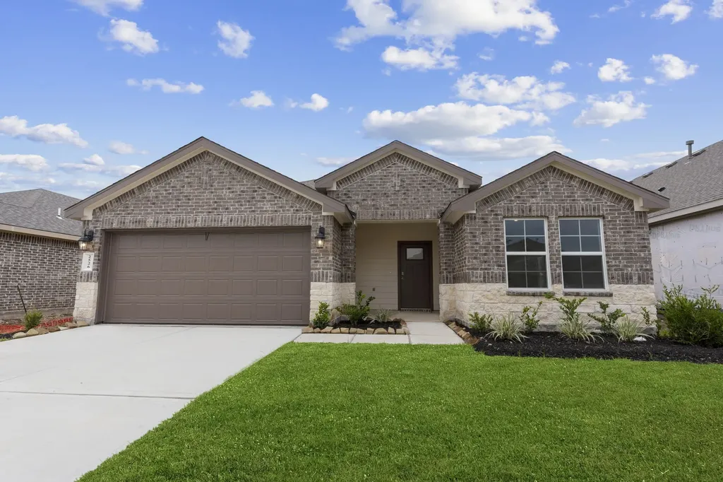 1021 River Coral Alvin TX 77511