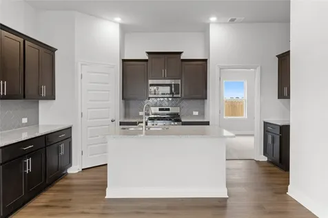 2031 Emerald Lake Trail Dayton TX 77535