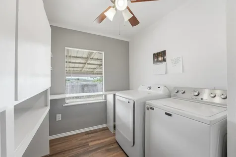 1114 Road 5601 Cleveland TX 77327