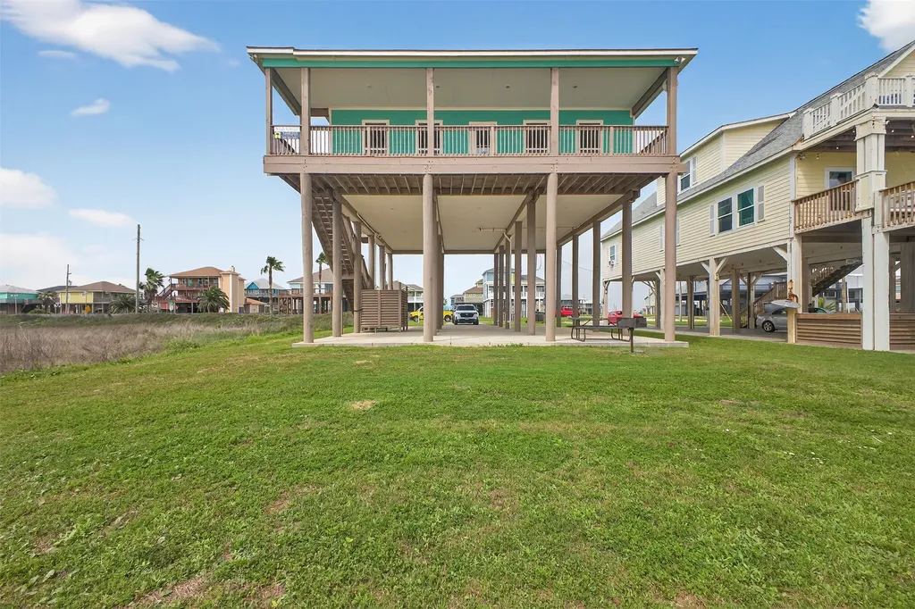 1410 Gulf Crystal Beach TX 77650