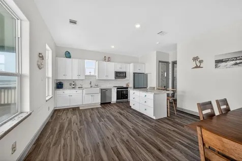 1410 Gulf Crystal Beach TX 77650