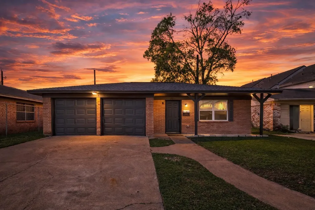 148 W Whitney Street Houston TX 77018