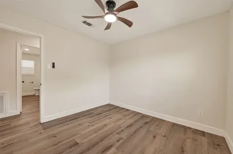 148 W Whitney Street Houston TX 77018