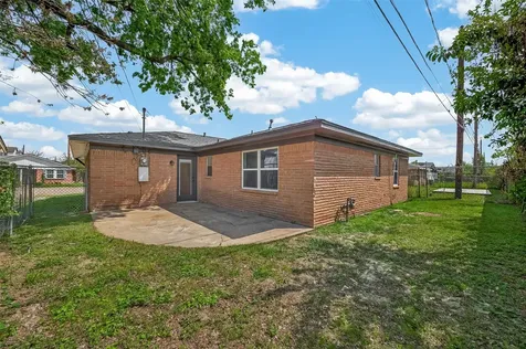 148 W Whitney Street Houston TX 77018