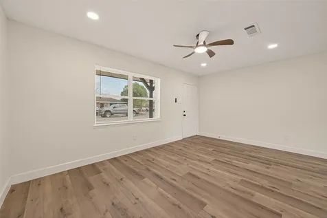 148 W Whitney Street Houston TX 77018