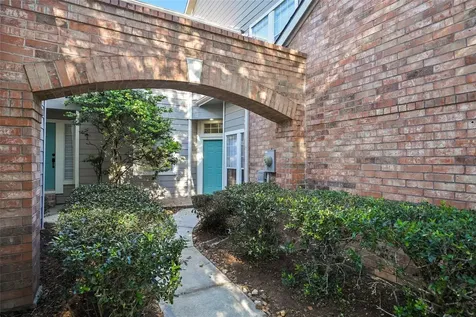 2351 Summit Way Court Kingwood TX 77339