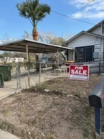 1645 E Ringgold Street Brownsville TX 78520
